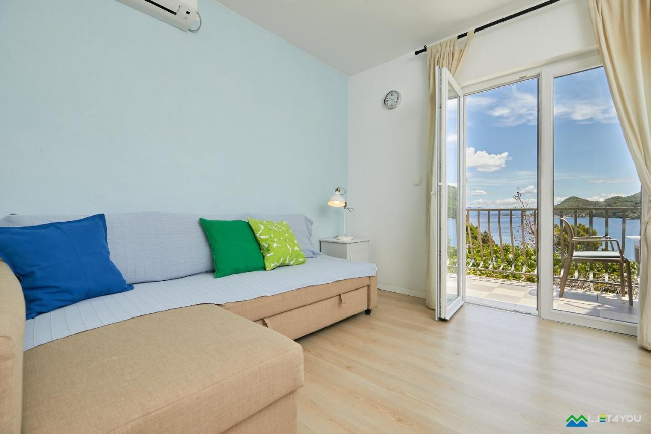 Mljet 2 You - Seafront Apartment 2+2 Sobra المظهر الخارجي الصورة